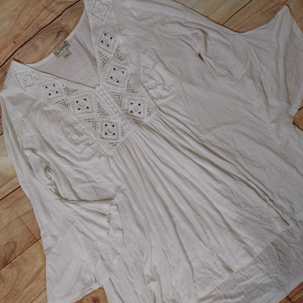 Live and Let Live Peasant Bell Sleeve Tunic Size 2X